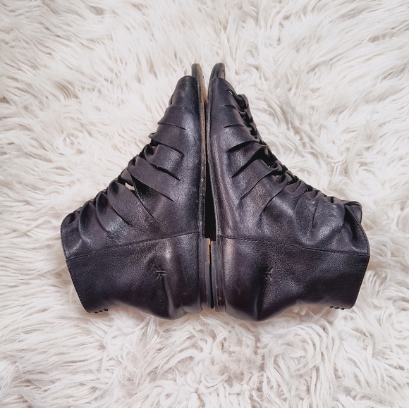 FRYE Marlene Twisted Leather Sandals Black Flat Open Toe Size 8.5 - Picture 4 of 8